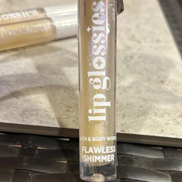 Bath & Body Works Flawless Shimmer Lip Gloss Trio - - Picture 3 of 4